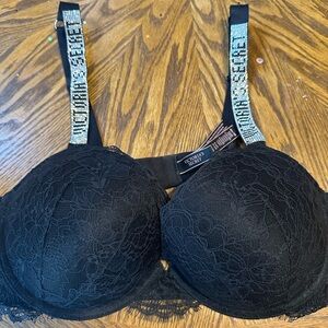 Victoria’s Secret Very Sexy shine strap push up bra